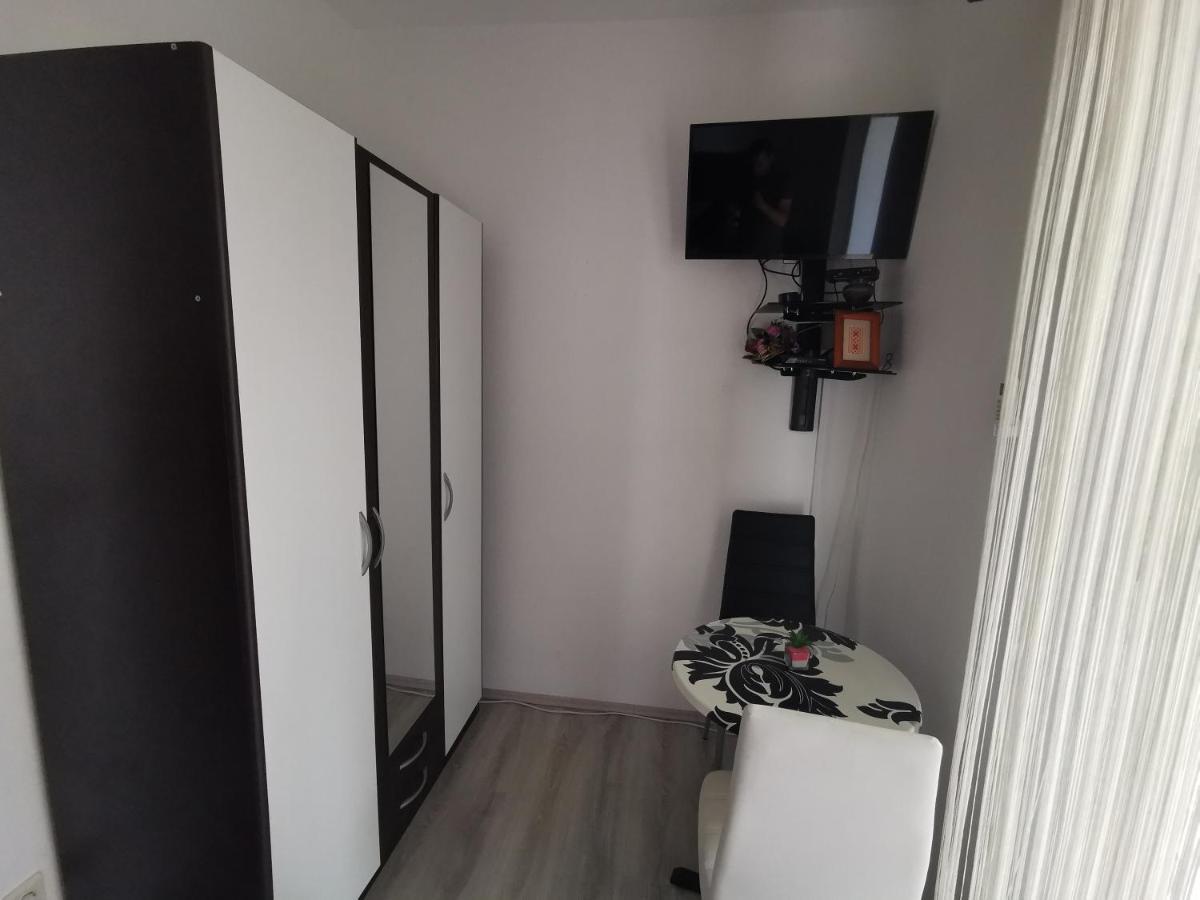 Apartment Lira 2 Млини Экстерьер фото